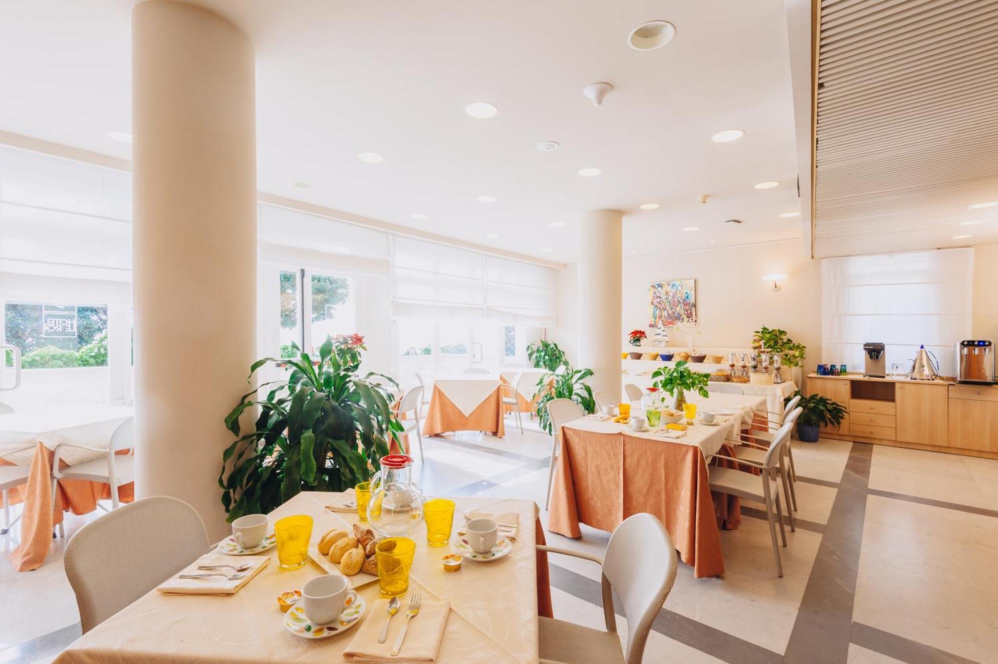 ואראצה Hotel Le Roi מראה חיצוני תמונה